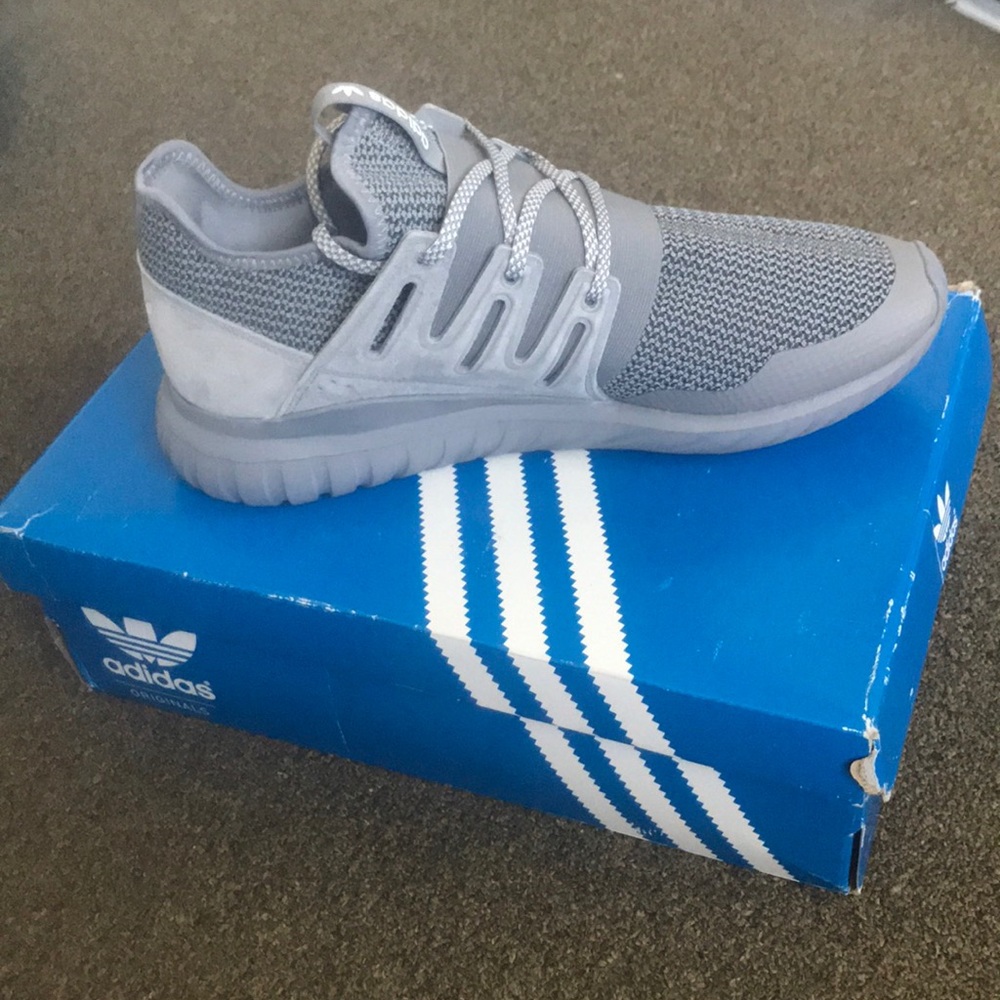 Adidas Tubular Radial